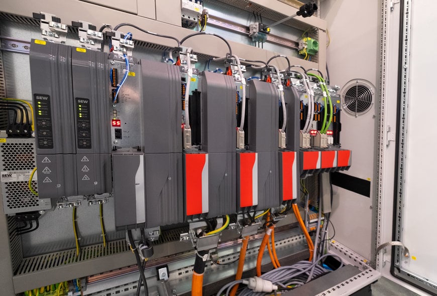 Keeping load peaks down and operational reliability up